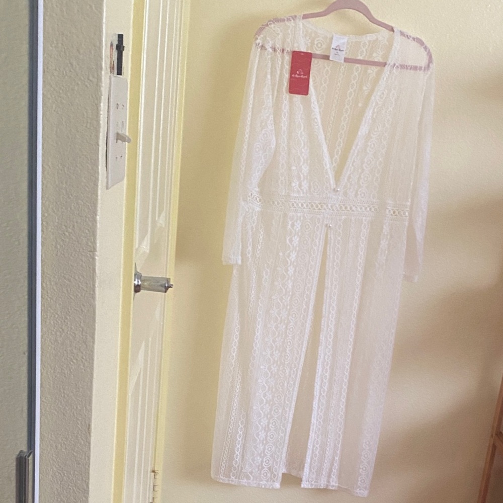 NWOT As Rose Rich White Lace Long Sleeve Cover-Up, Size XL